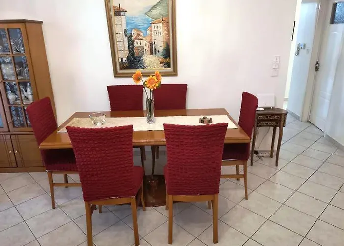 Alex\' S Apartment