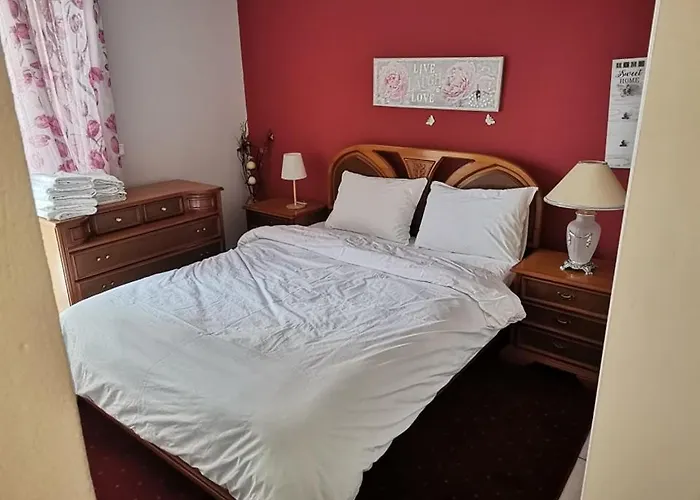 Alex\' S Apartment
