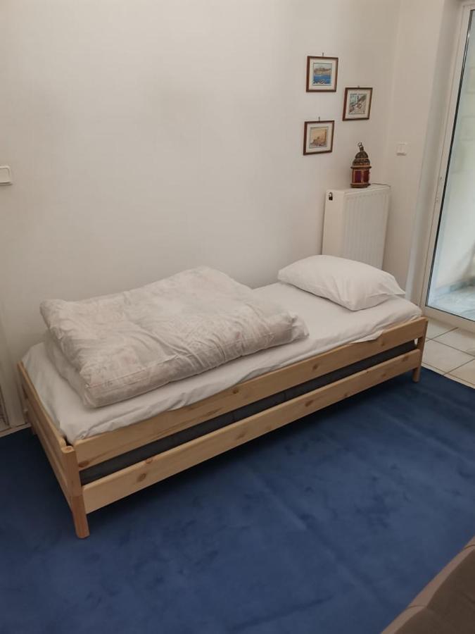 Alex' S Apartment
